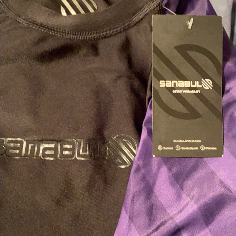 NWT Rashguard - Picture 2 of 4